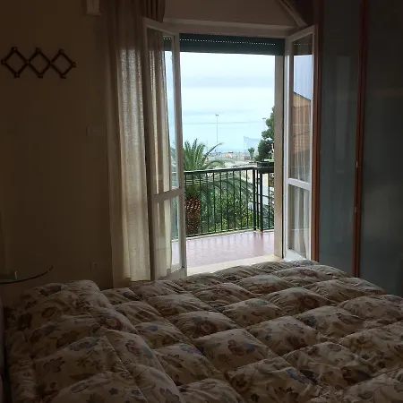 Διαμέρισμα Sea View With Balcony *
