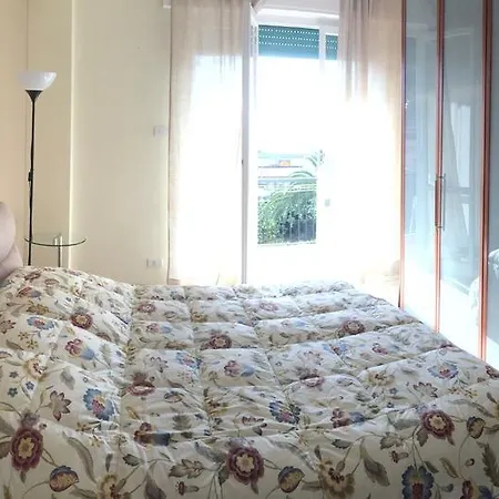 Sea View With Balcony * Μοντερόσο αλ Μάρε